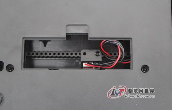 首创商用打印机侧翻盖设计 博思得Q8条码打印机评测