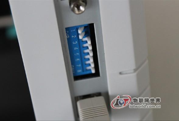 首创商用打印机侧翻盖设计 博思得Q8条码打印机评测