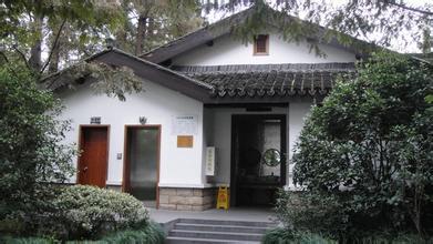 杭州有60座聪明公厕 厕纸没了RFID报警