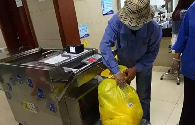 上海黄渡社区卫生服务中心采用电子标签追踪医疗废物