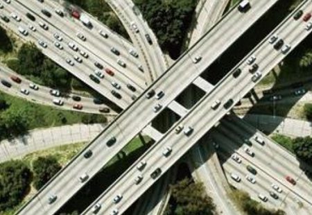 “智慧”风起 智慧交通拥抱“互联网+”