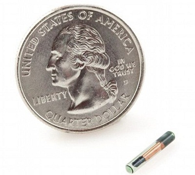 英国15岁少年自己动手植入芯片：胆儿真肥