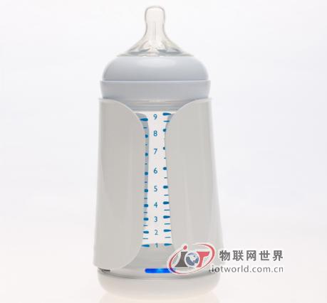 智能奶瓶套问世 可监测宝宝吃奶情况