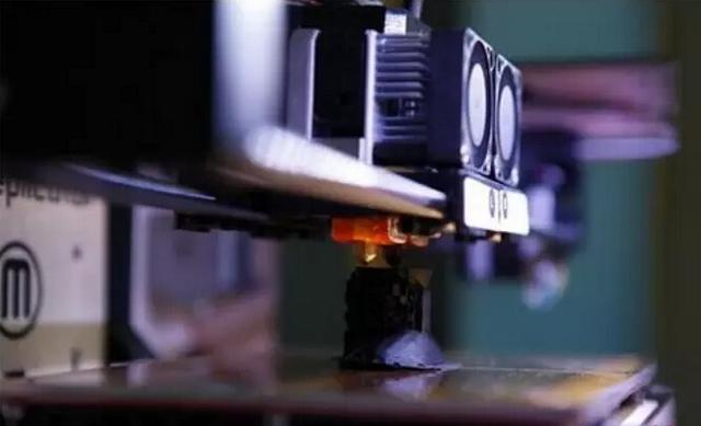 3D打印技术打出心脏模型 但离应用还差得远
