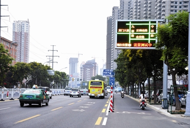 　　《洛阳智慧城市总体发展规划(2014-2020年)》以“古都洛阳，智慧新城”为主题，提出通过5年到7年的努力，把洛阳建设成为中原经济区极具特色的大数据战略引领中心、智慧政务示范中心、智慧管理创新中心、智慧服务感知中心、智慧经济集聚中心，使洛阳信息社会发展水平走在中部地区前列，成为我国智慧城市的典范。