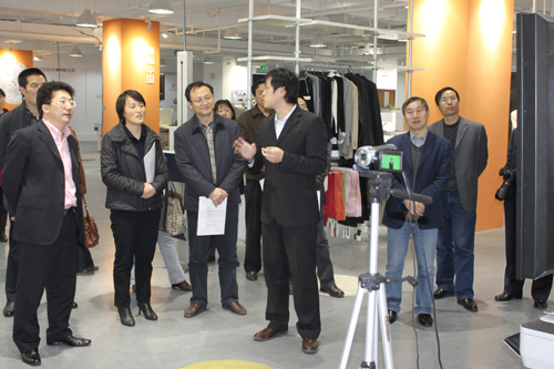 常熟市科技局张燕局长率四位副局长到利奥创新科技交流学习