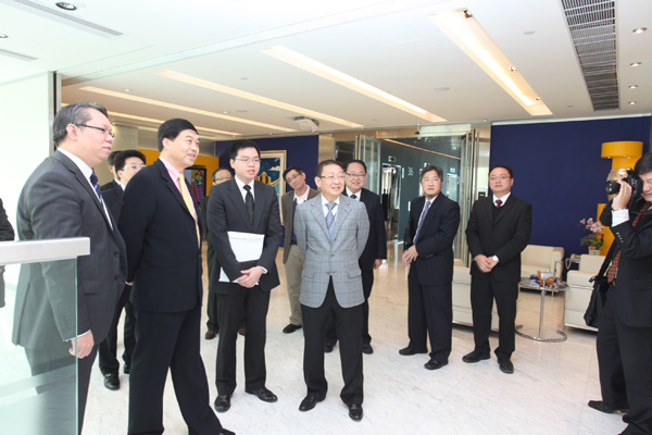 利奥集团主席梁镇华先生及利奥创新科技首席执行官李崇志先生热情接待江阴朱民阳书记访问香港总部。