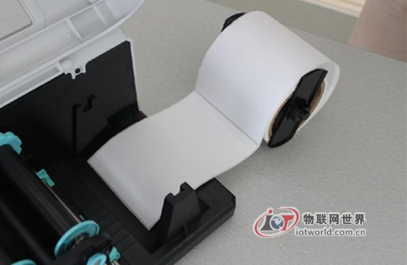 首创商用打印机侧翻盖设计 博思得Q8条码打印机评测