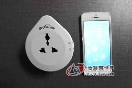 微智能当道 时下最热门的三款WiFi插座大比拼