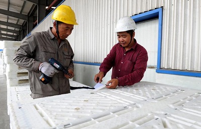 浙江省镇海炼化聚烯烃产品托盘装电子芯片