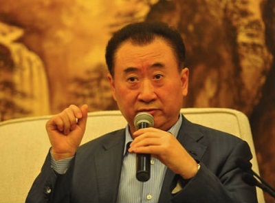 下半年要完成银行、证券、保险等三家公司的并购，加上已有的金融产业，正式成立万达金融集团。