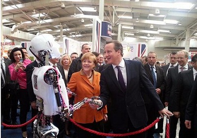 人形机器人将最先出现在超市等公共场合